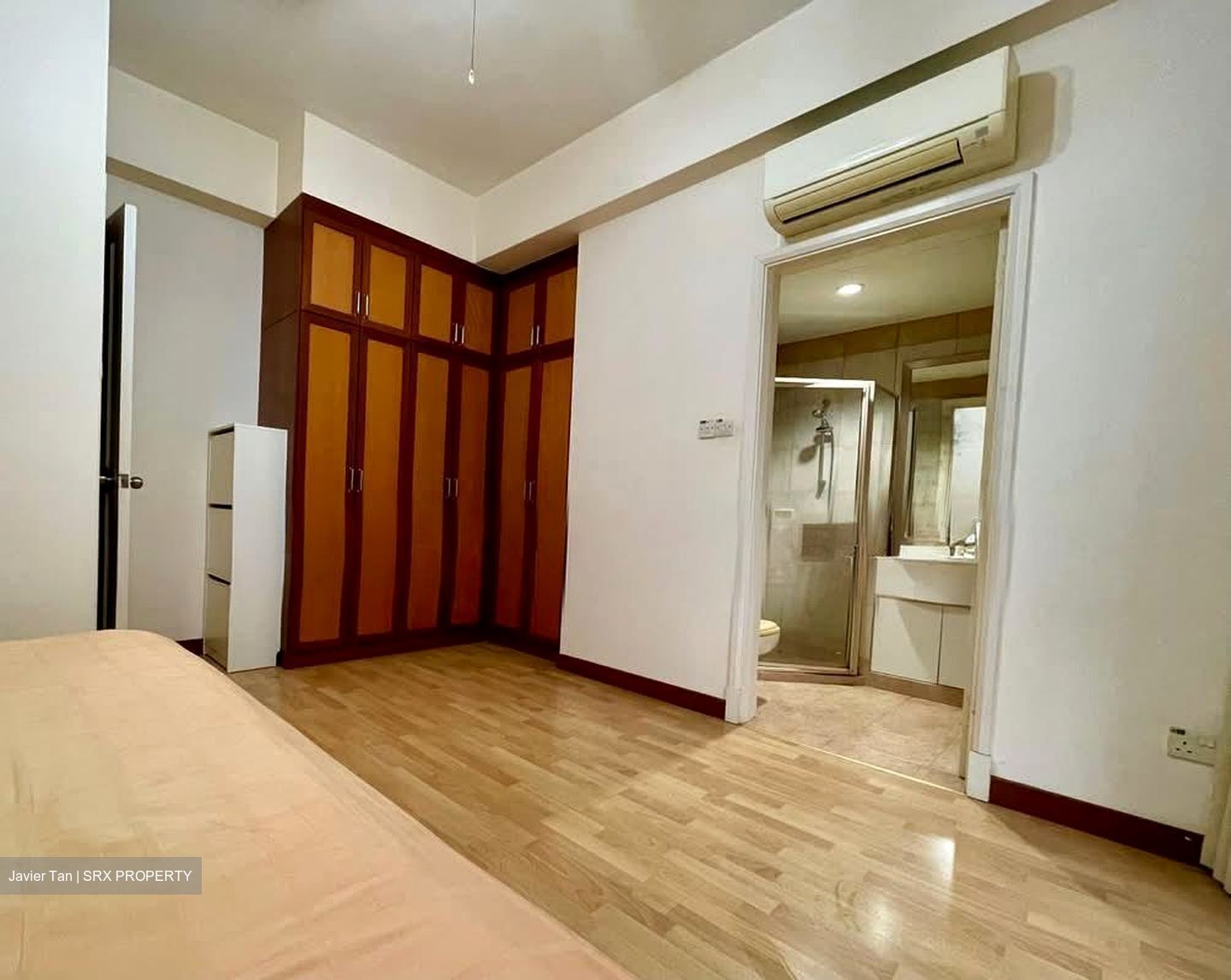 High Oak Condominium (D21), Condominium #545459411